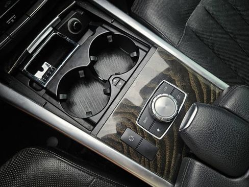 Used 2015 Mercedes-Benz E 400 Sedan image 18