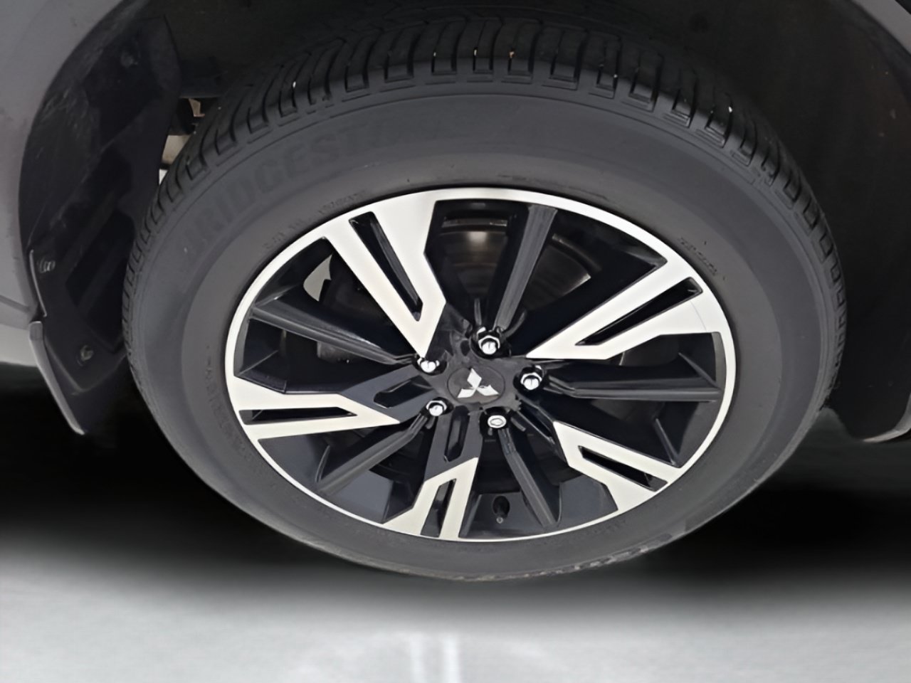 Used 2024 Mitsubishi Eclipse Cross SE AWD/4WD image 9