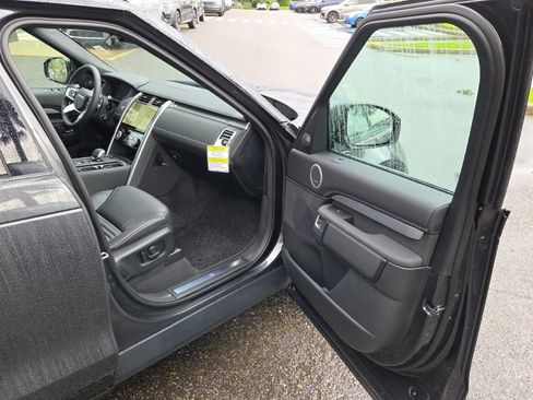 New 2026 Land Rover Discovery Limited Edition AWD/4WD image 19