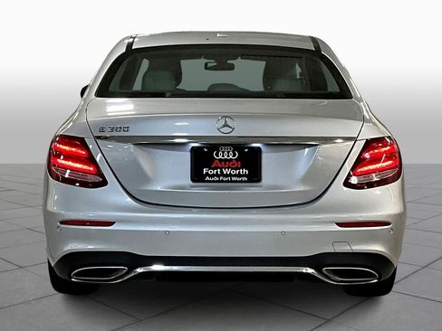 Used 2018 Mercedes-Benz E 300 image 4
