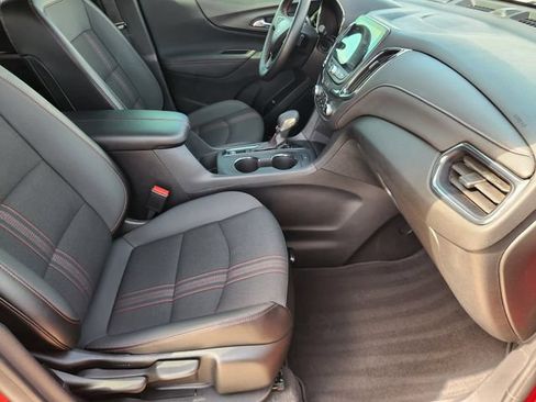 Used 2024 Chevrolet Equinox RS FWD image 14