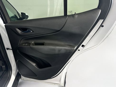 Used 2024 Chevrolet Equinox LT w/ LPO, Floor Liner Package image 32