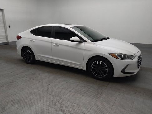 Used 2017 Hyundai Elantra Value Edition FWD image 11