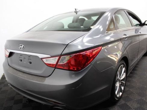 Used 2013 Hyundai Sonata SE FWD image 6