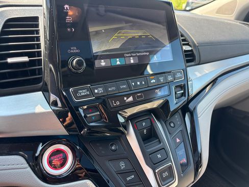 Used 2024 Honda Odyssey Touring image 21