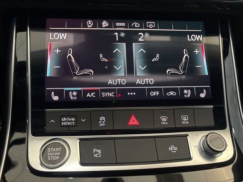 Used 2021 Audi Q8 Premium Plus w/ Premium Plus Package AWD/4WD image 25