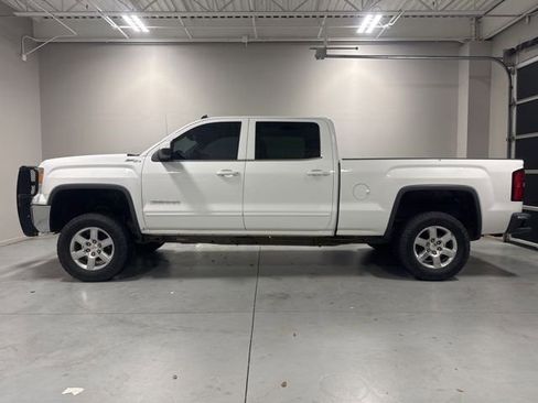 Used 2014 GMC Sierra 1500 SLT w/ Suspension Package, Off-Road AWD/4WD image 11