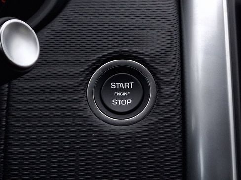 New 2026 Land Rover Discovery Limited Edition image 18