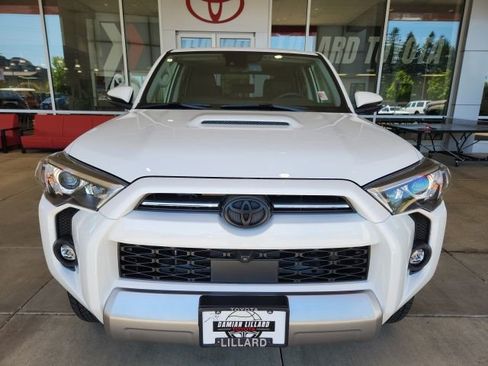 Certified 2024 Toyota 4Runner TRD Off-Road Premium w/ Off Road Premium Plus Package AWD/4WD image 5