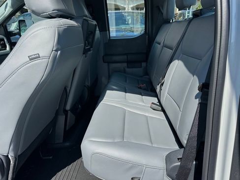 New 2026 Ford F250 XL w/ 360-Degree Camera Package RWD image 28