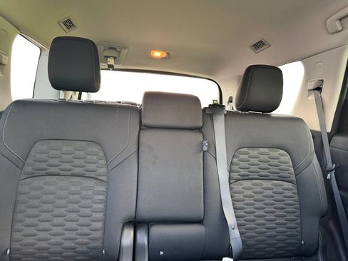 Used 2025 Nissan Pathfinder SV AWD/4WD image 16