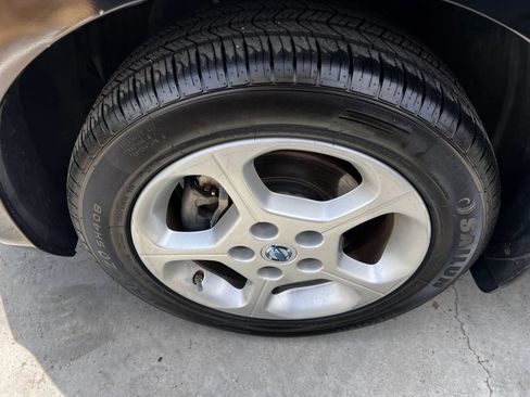 Used 2013 Nissan Leaf SV w/ LED & Quick Charge Pkg FWD image 4