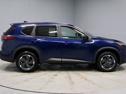 Certified 2024 Nissan Rogue SV image 5