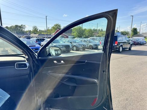 Used 2018 Kia Sorento FWD image 20