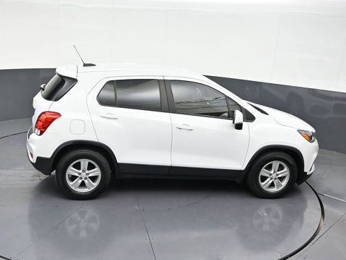 Used 2020 Chevrolet Trax LS FWD image 24