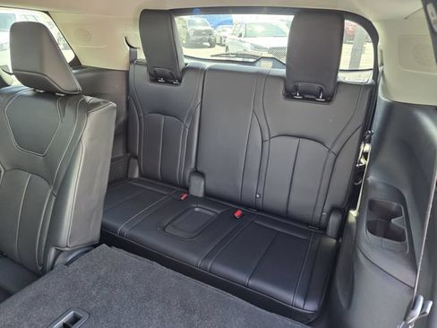 Used 2023 INFINITI QX60 Luxe w/ Cargo Package AWD/4WD image 16