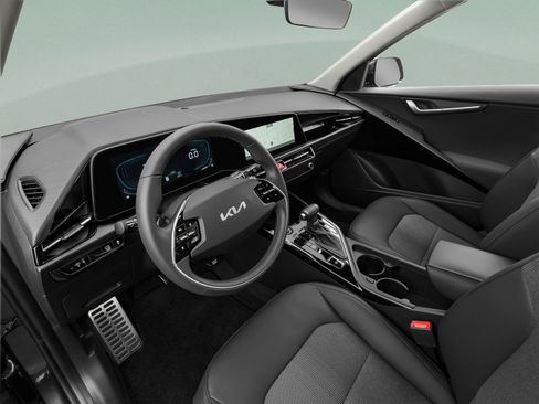 Certified 2025 Kia Niro LX FWD image 41