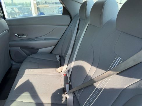 Used 2024 Hyundai Elantra SEL FWD image 8