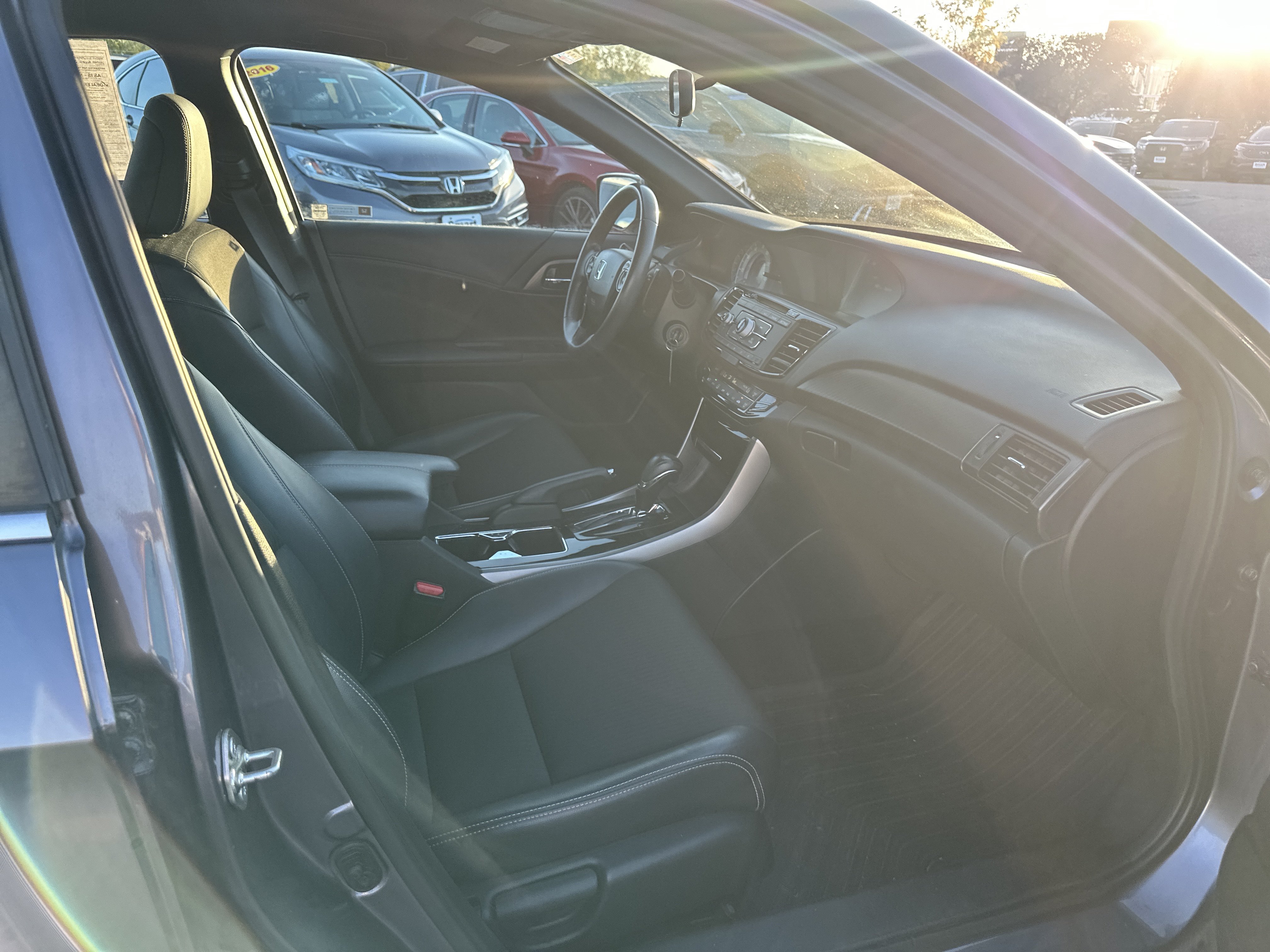 Used 2017 Honda Accord Sport image 15