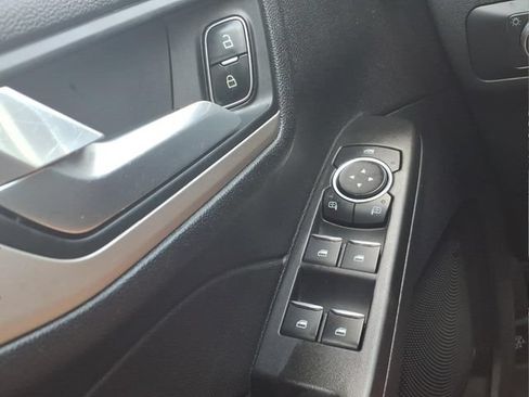 Used 2021 Ford Escape SE w/ Cold Weather Package AWD/4WD image 30