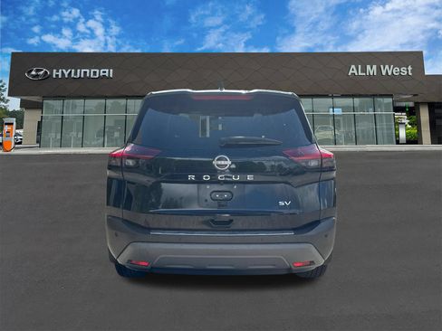 Used 2023 Nissan Rogue SV FWD image 6