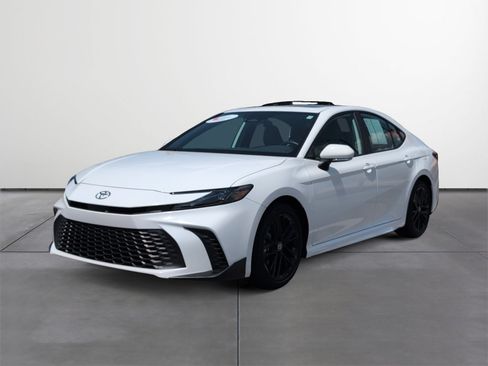 Certified 2026 Toyota Camry SE w/ Convenience Package FWD image 2