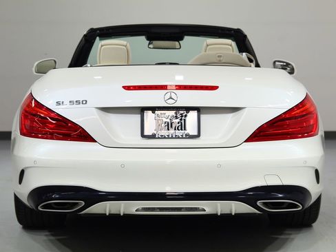 Certified 2018 Mercedes-Benz SL 550 image 16
