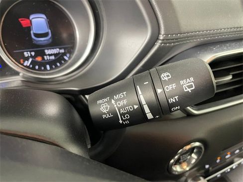 Used 2019 MAZDA CX-5 Touring image 12