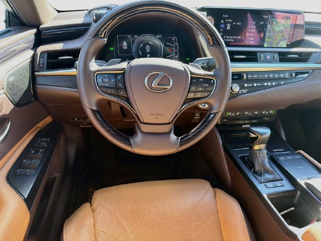 Used 2021 Lexus ES 300h w/ Accessory Package 2 FWD image 20