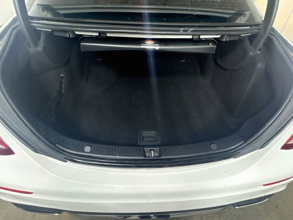 Used 2018 Mercedes-Benz E 300 image 30