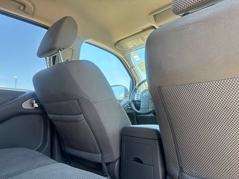 Used 2017 Nissan Frontier SV RWD image 30
