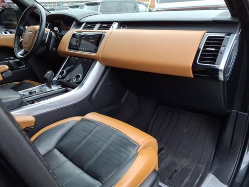 Used 2019 Land Rover Range Rover Sport HSE Dynamic image 8