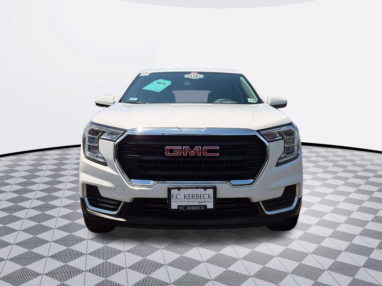 Certified 2023 GMC Terrain SLE FWD image 3