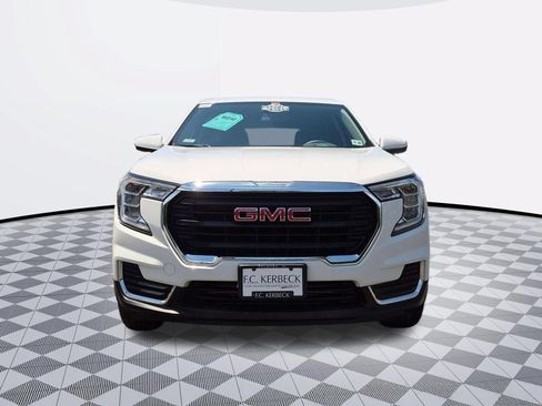 Certified 2023 GMC Terrain SLE FWD image 3