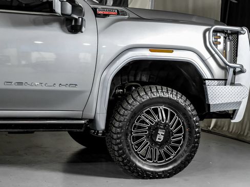 Used 2025 GMC Sierra 3500 Denali w/ Denali Reserve Package AWD/4WD image 8