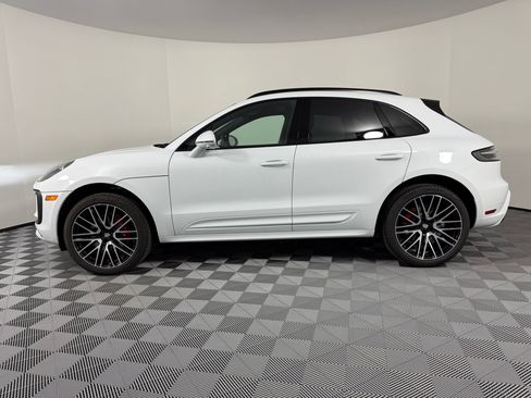 New 2026 Porsche Macan S image 2