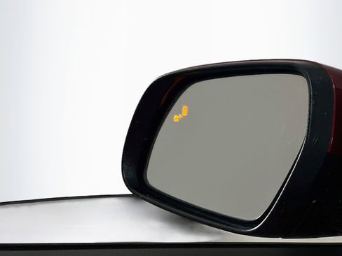Used 2025 Hyundai Venue SEL FWD image 16