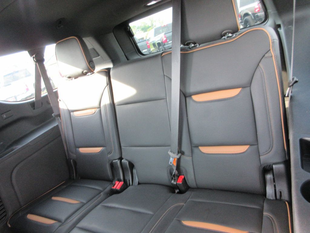 Certified 2024 GMC Yukon XL AT4 w/ Technology Package AWD/4WD image 26