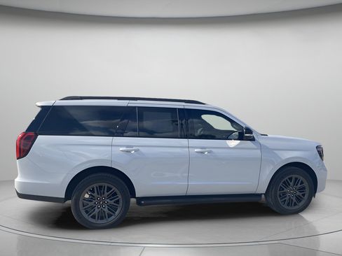 New 2026 Ford Expedition Platinum w/ Stealth Appearance Package image 2