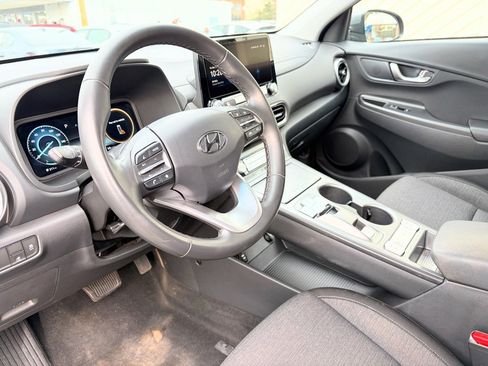 Used 2023 Hyundai Kona SEL image 18