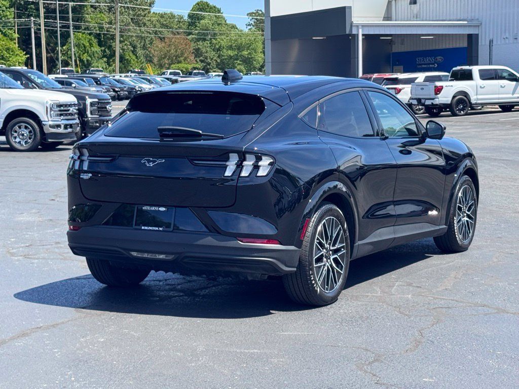 Used 2025 Ford Mustang Mach-E Premium AWD/4WD image 6