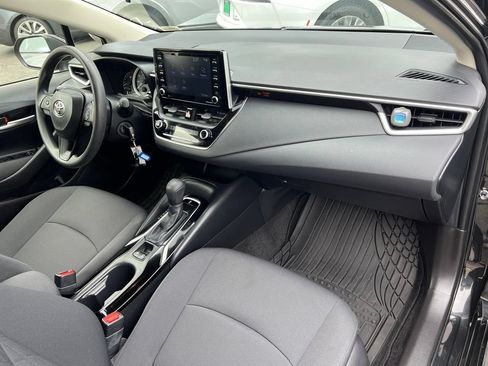 Certified 2021 Toyota Corolla LE w/ Carpet Mat Package (TMS) FWD image 21