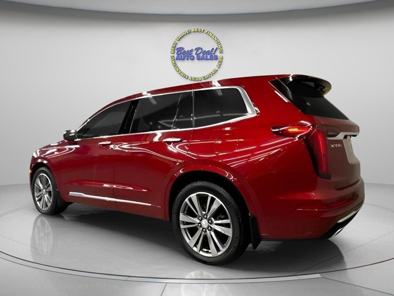 Used 2021 Cadillac XT6 Premium Luxury FWD image 3