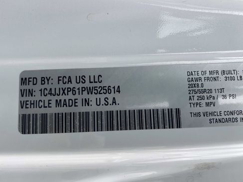 Used 2023 Jeep Wrangler Sahara image 25