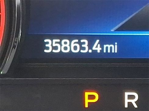 Used 2022 Ford Explorer XLT image 15