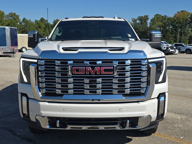 Used 2024 GMC Sierra 3500 Denali w/ Denali Reserve Package AWD/4WD image 8