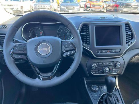 Used 2023 Jeep Cherokee Altitude Lux w/ Lux Elite Package image 24