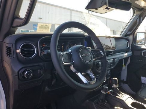 New 2026 Jeep Wrangler Unlimited Sahara image 18