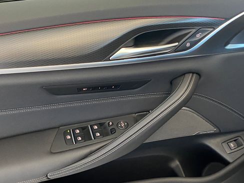 Certified 2023 BMW 540i xDrive w/ M Sport Package image 24