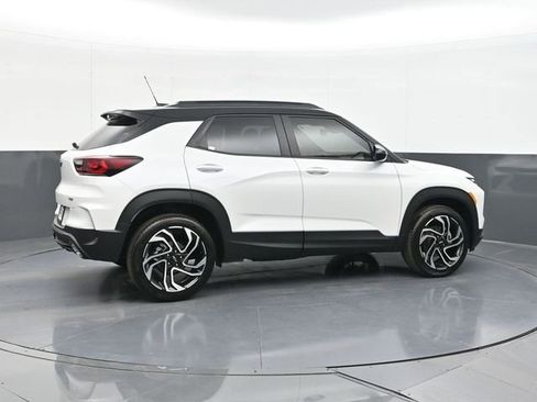 New 2026 Chevrolet TrailBlazer RS w/ Convenience Package AWD/4WD image 14